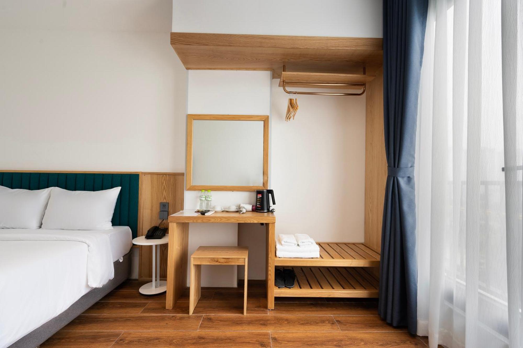 Haven Hut Riverside Hotel Хошимин Экстерьер фото