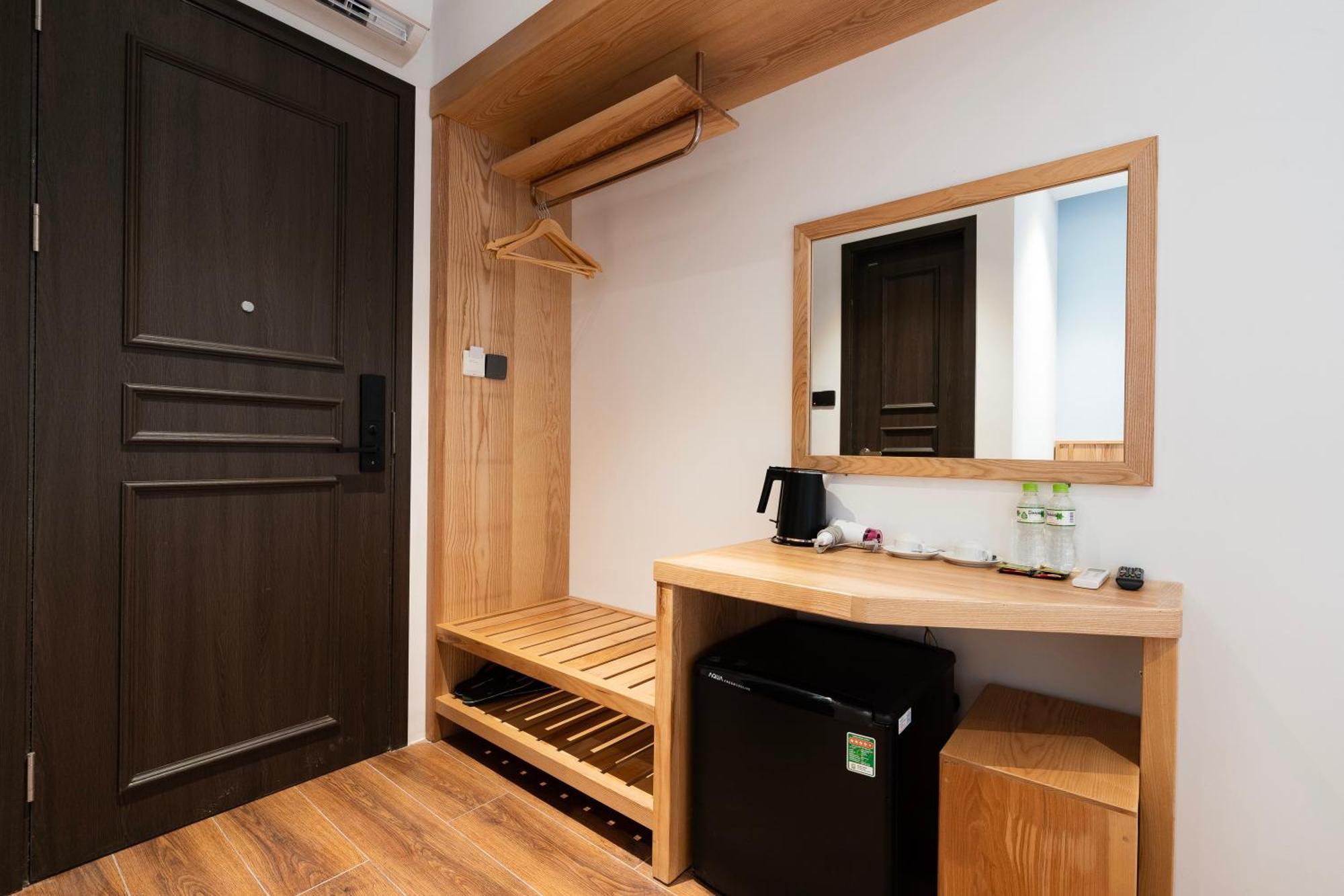 Haven Hut Riverside Hotel Хошимин Экстерьер фото