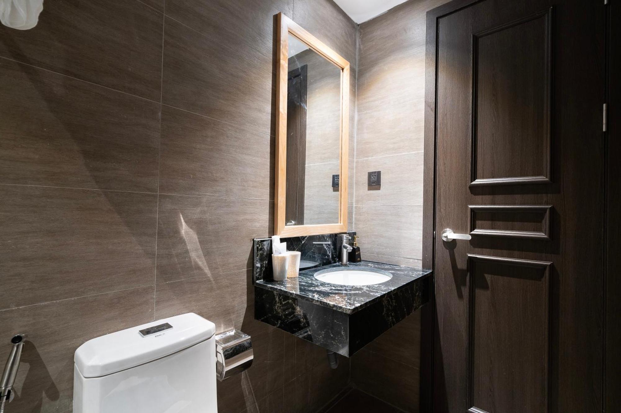 Haven Hut Riverside Hotel Хошимин Экстерьер фото